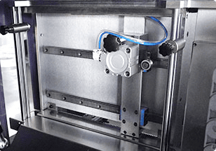 Robotic-arm feeding system